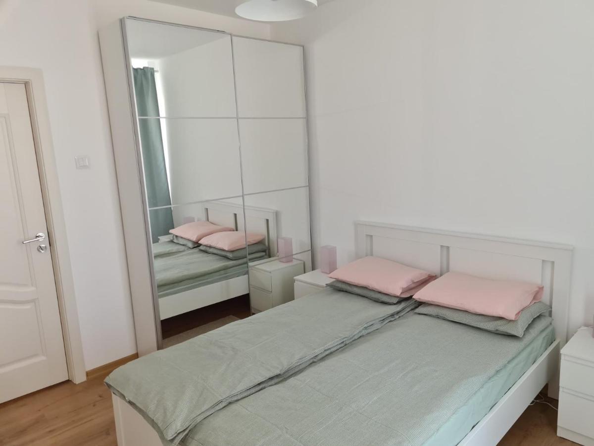 Rene'S Leisure Apartment Bükreş Dış mekan fotoğraf